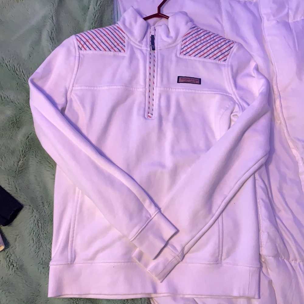 Vineyard vines sweater